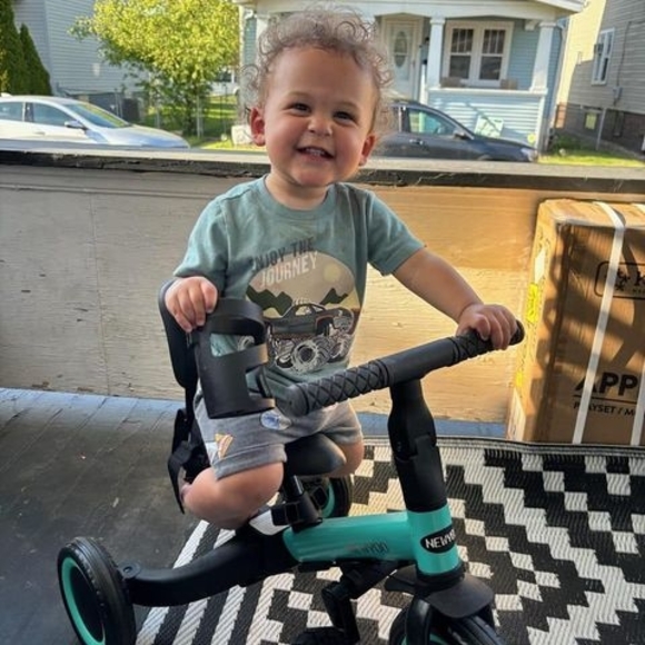 Meet your Posher, Paula - Picture 1 of 1